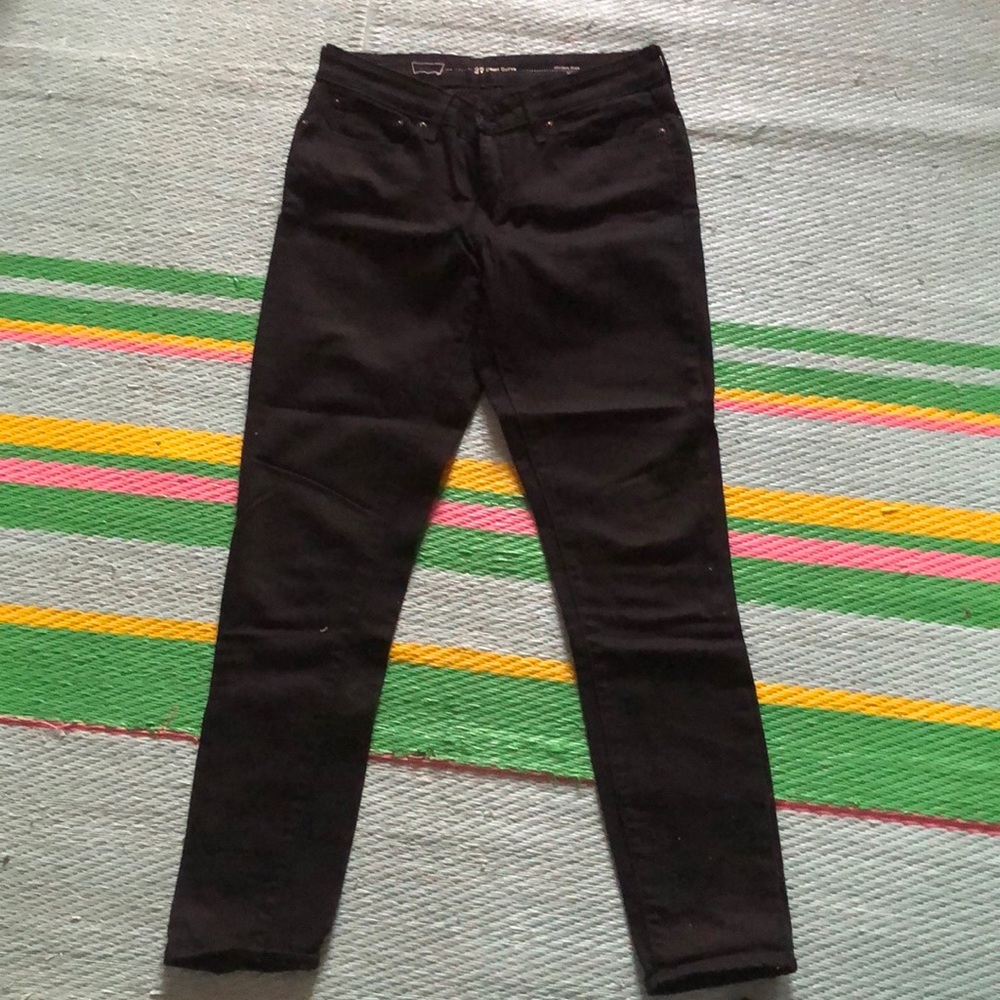 Black Levi’s jeans.